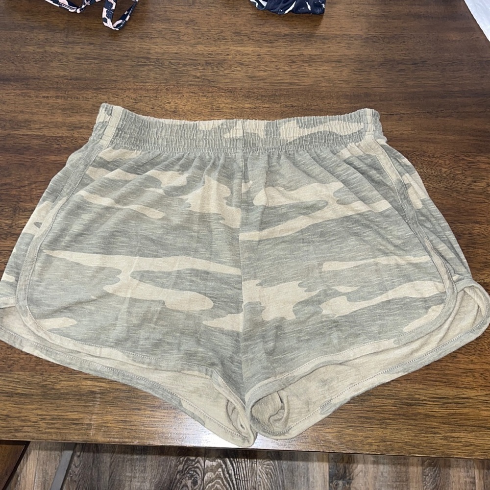 Camo comfy shorts